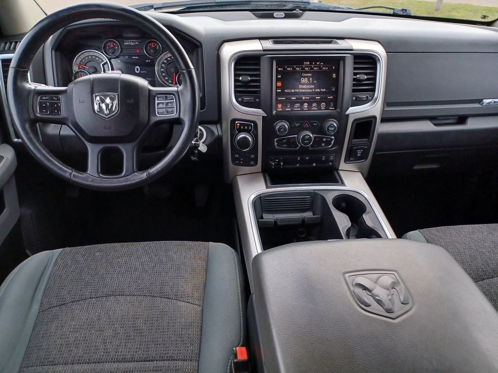 2017 RAM 1500 Big Horn Crew Cab 4x4 5'7' Box