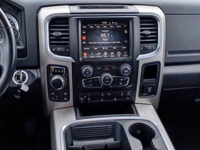 2017 RAM 1500 Big Horn Crew Cab 4x4 5'7' Box
