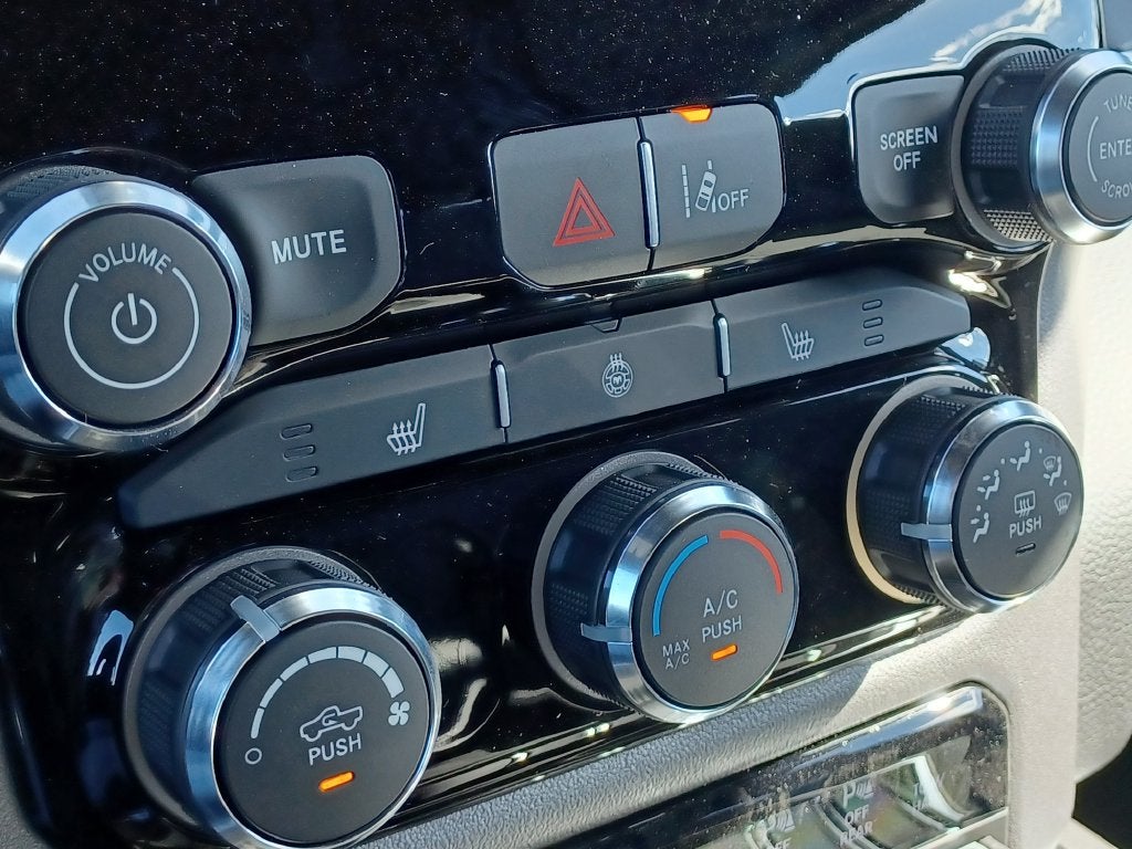 2027 RAM Ram 1500 Big Horn/Lone Star