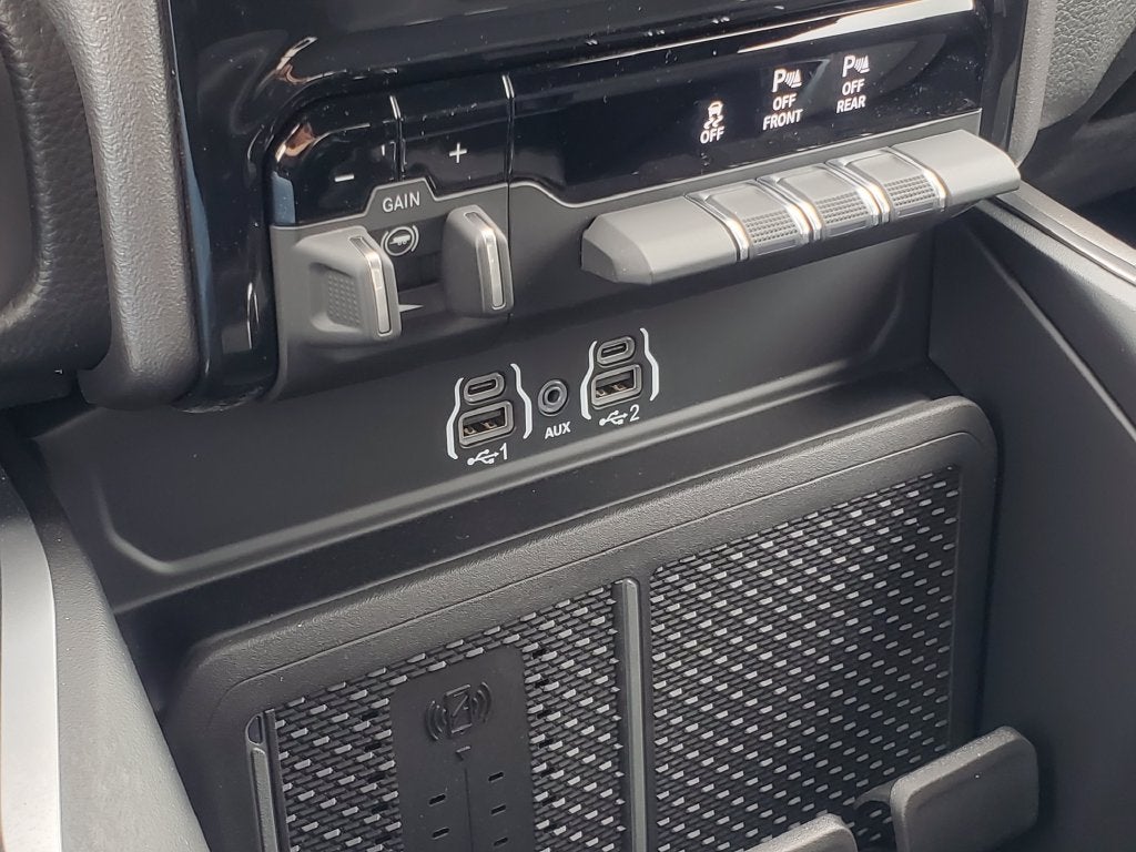 2027 RAM Ram 1500 Big Horn/Lone Star