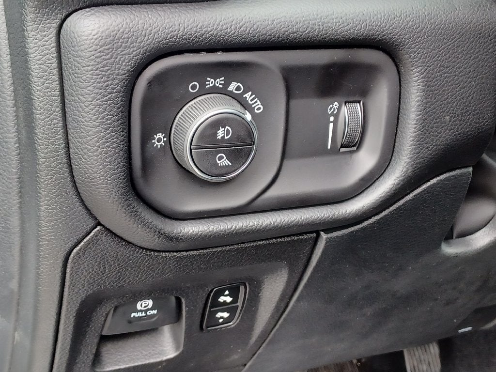 2027 RAM Ram 1500 Big Horn/Lone Star