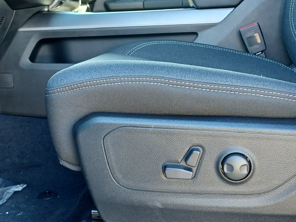 2027 RAM Ram 1500 Big Horn/Lone Star
