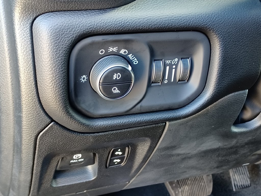 2027 RAM Ram 1500 Big Horn/Lone Star