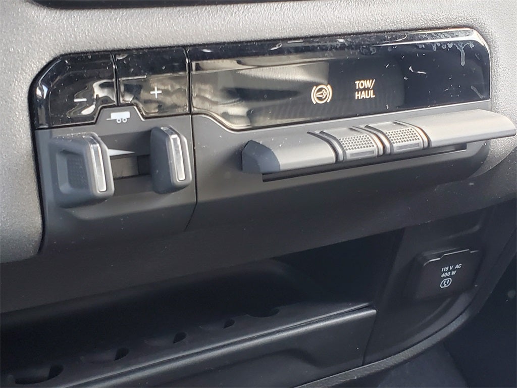 2024 RAM 2500 Tradesman Crew Cab 4x4 6'4' Box