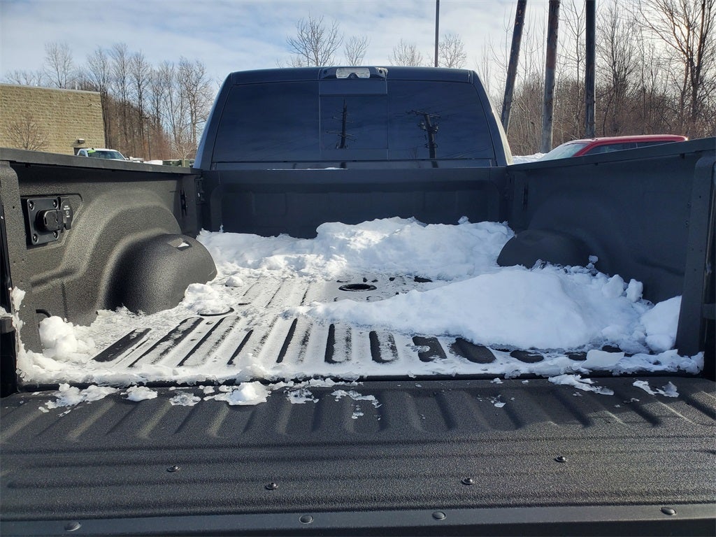 2024 RAM 2500 Tradesman Crew Cab 4x4 6'4' Box