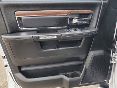 2018 RAM 2500 Laramie Crew Cab 4x4 6'4' Box