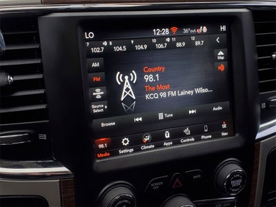 2018 RAM 2500 Laramie Crew Cab 4x4 6'4' Box