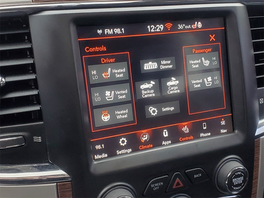 2018 RAM 2500 Laramie Crew Cab 4x4 6'4' Box