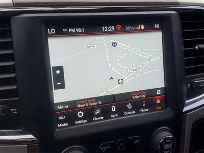 2018 RAM 2500 Laramie Crew Cab 4x4 6'4' Box