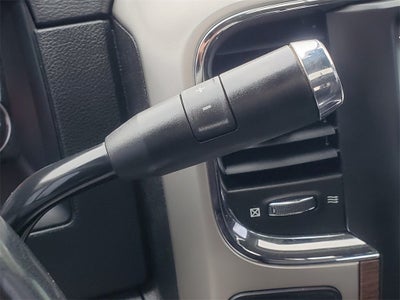 2018 RAM 2500 Laramie Crew Cab 4x4 6'4' Box