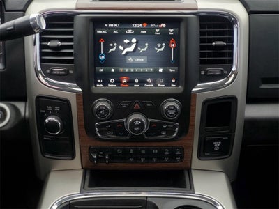 2018 RAM 2500 Laramie Crew Cab 4x4 6'4' Box