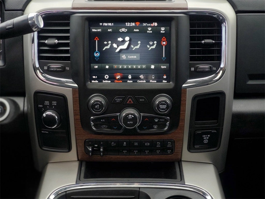 2018 RAM 2500 Laramie Crew Cab 4x4 6'4' Box