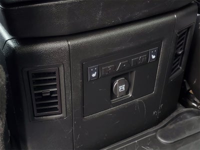 2018 RAM 2500 Laramie Crew Cab 4x4 6'4' Box