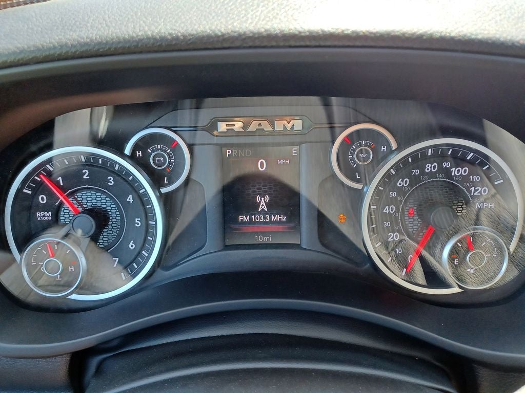 2026 RAM Ram 2500 RAM 2500 BLACK EXPRESS CREW CAB 4X4 8' BOX