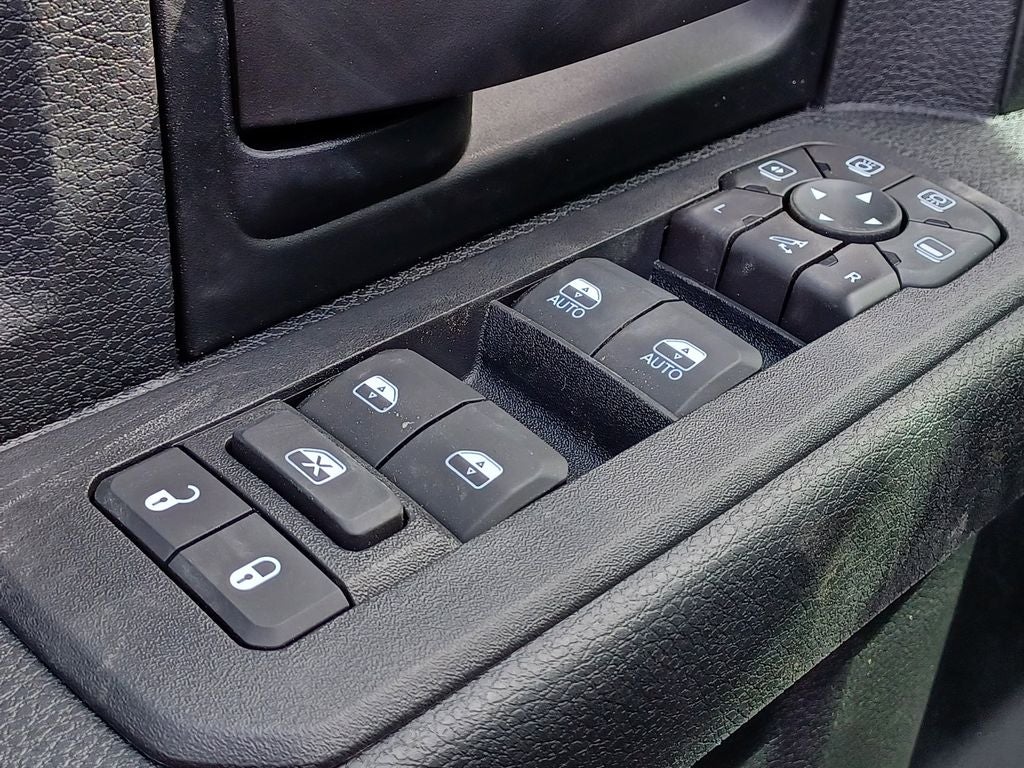 2026 RAM Ram 2500 RAM 2500 BLACK EXPRESS CREW CAB 4X4 8' BOX