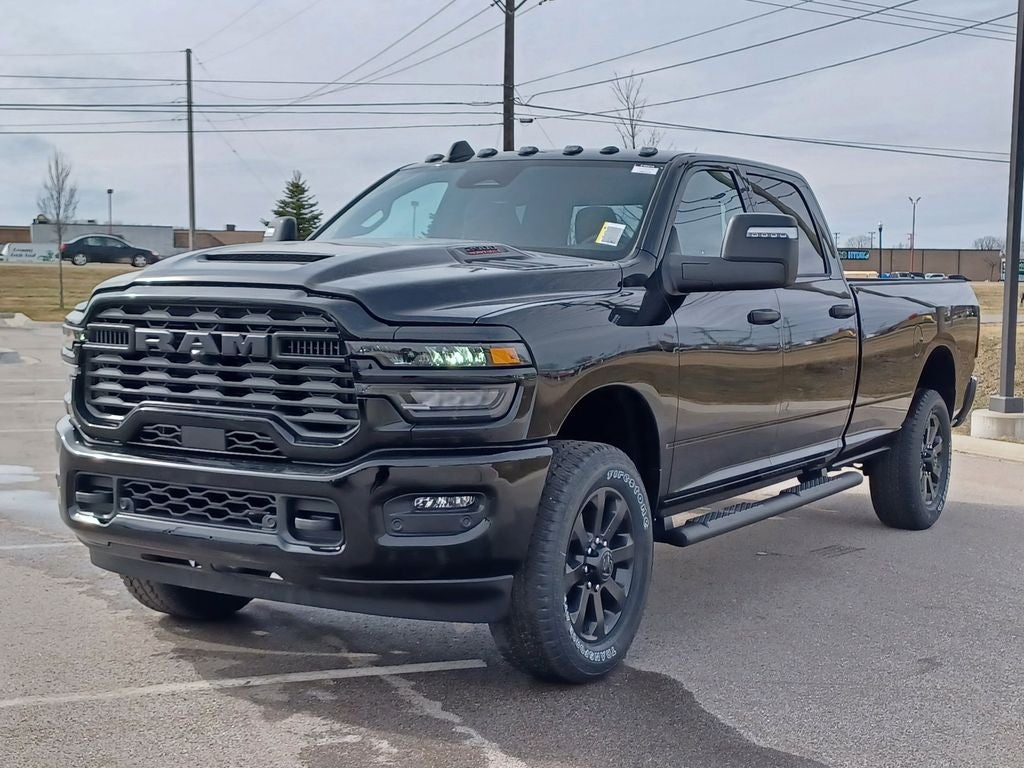 2026 RAM Ram 2500 RAM 2500 BLACK EXPRESS CREW CAB 4X4 8' BOX