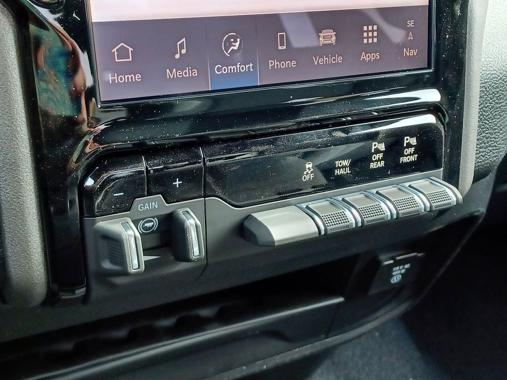 2026 RAM Ram 2500 RAM 2500 BLACK EXPRESS CREW CAB 4X4 8' BOX