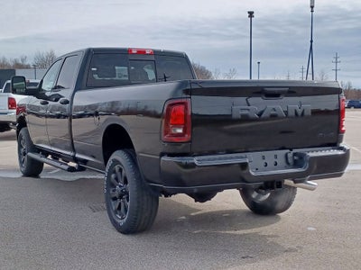 2026 RAM Ram 2500 RAM 2500 BLACK EXPRESS CREW CAB 4X4 8' BOX