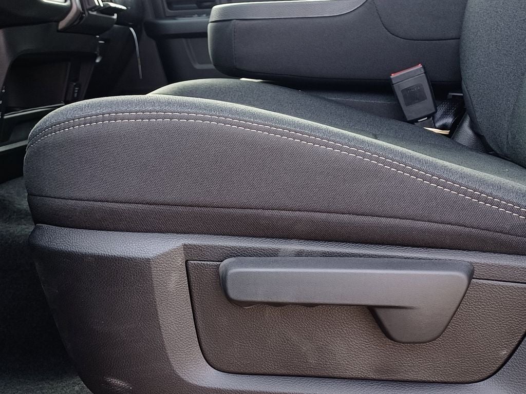 2026 RAM Ram 2500 RAM 2500 BLACK EXPRESS CREW CAB 4X4 8' BOX