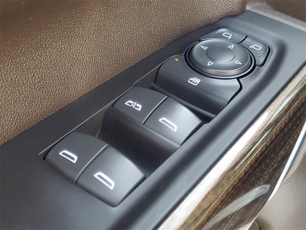 2022 Chevrolet Silverado 1500 LTD 4WD Crew Cab Short Bed LT