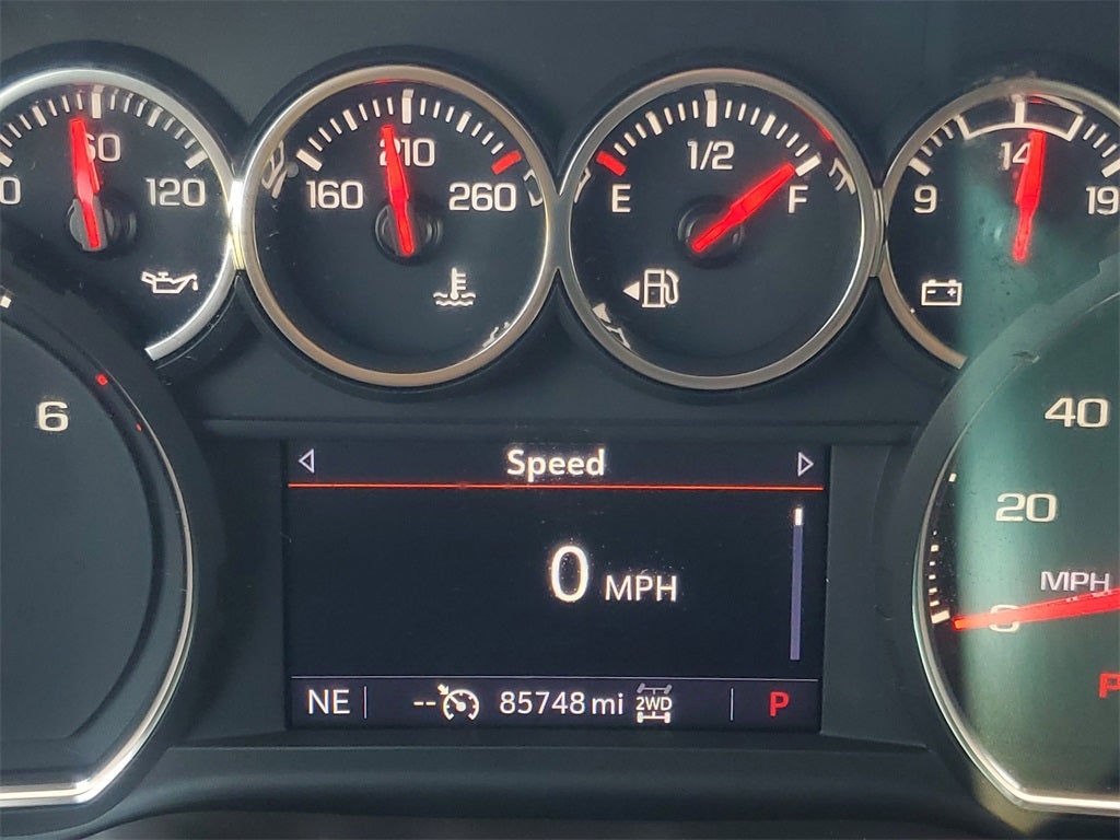 2022 Chevrolet Silverado 1500 LTD 4WD Crew Cab Short Bed LT