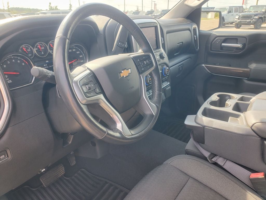 2020 Chevrolet Silverado 1500 4WD Crew Cab Short Bed LT