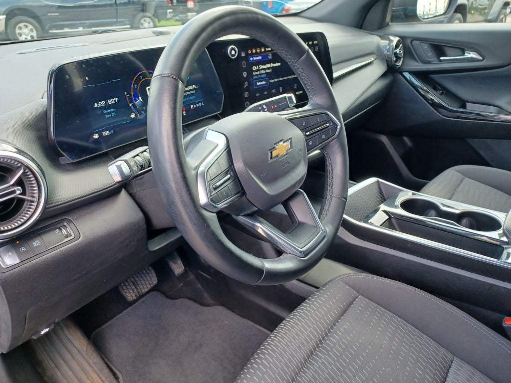 2025 Chevrolet Equinox FWD LT