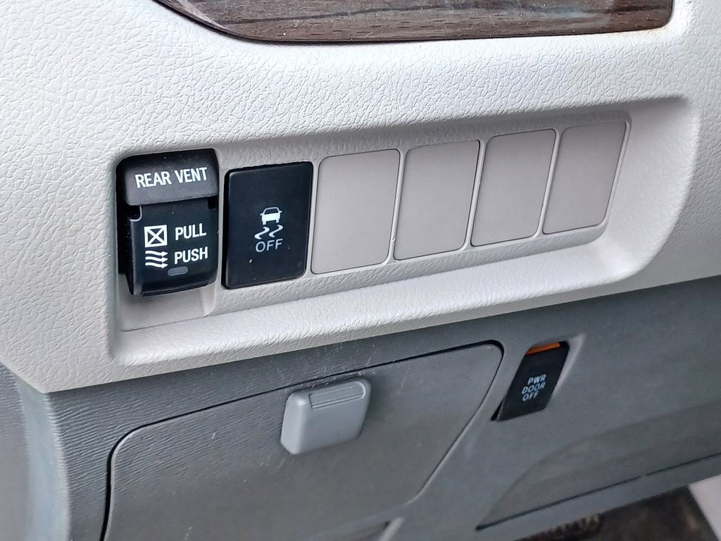 2018 Toyota Sienna XLE 7 Passenger