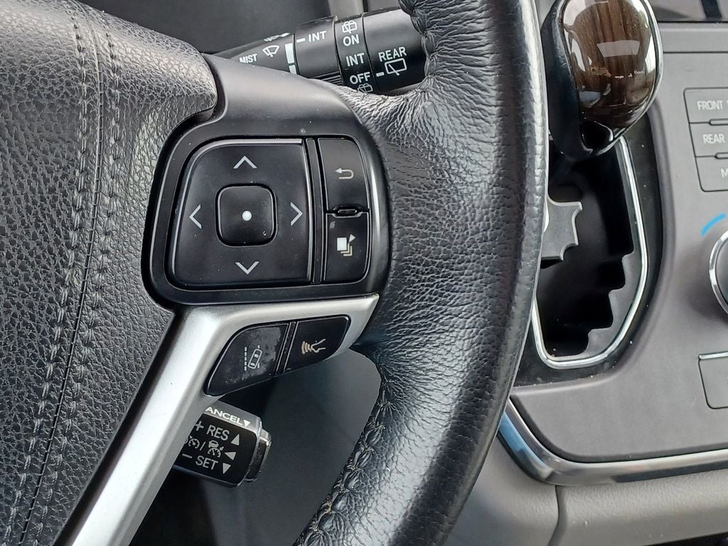 2018 Toyota Sienna XLE 7 Passenger