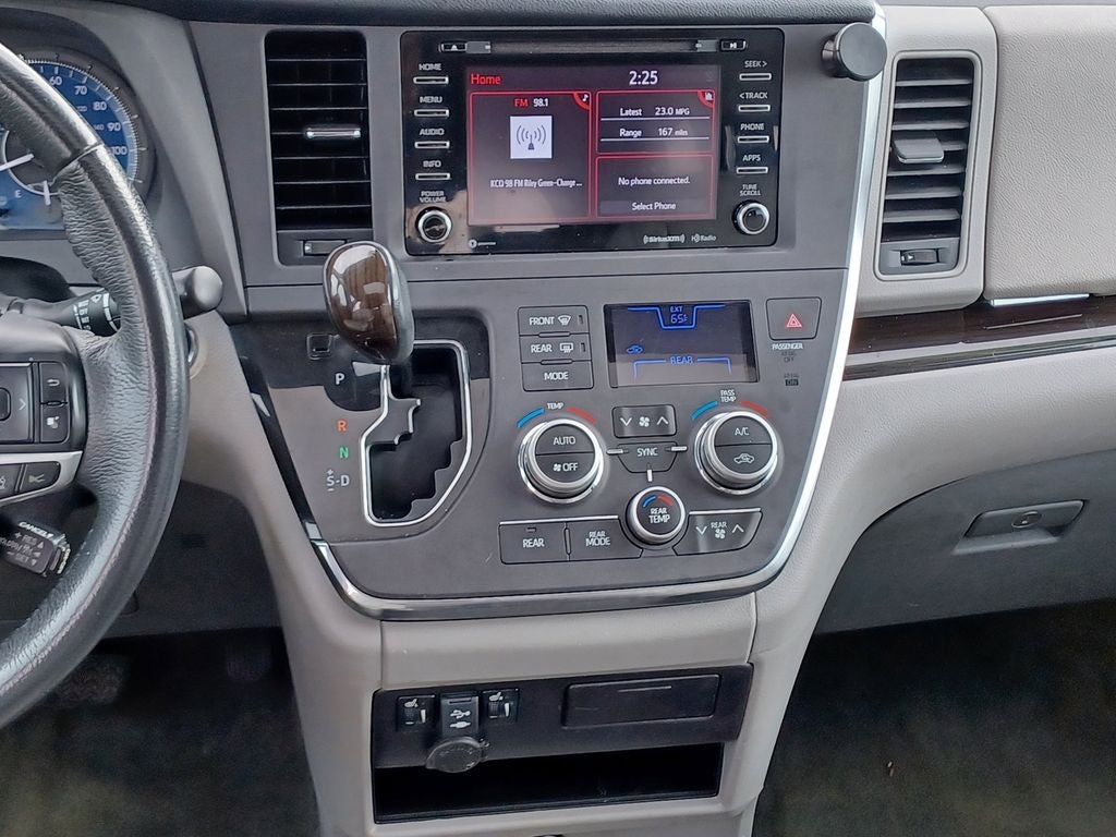 2018 Toyota Sienna XLE 7 Passenger