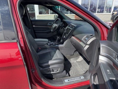 2017 Ford Explorer Platinum