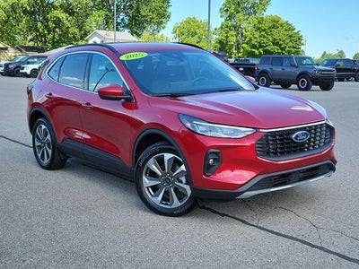 2025 Ford Escape Platinum