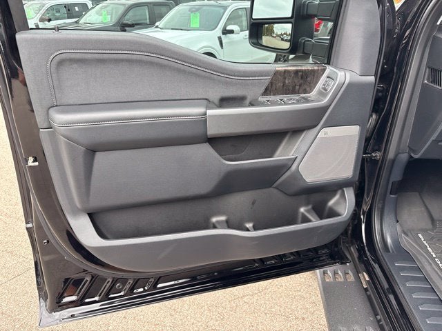 2025 Ford F-250SD Lariat