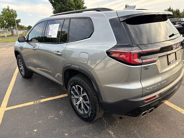 2024 GMC Acadia AT4