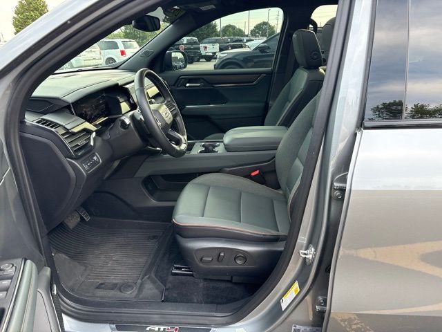 2024 GMC Acadia AT4