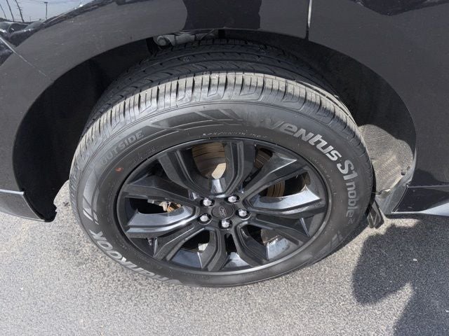 2023 Ford Edge SE