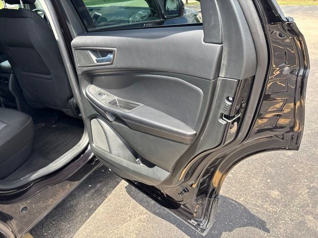 2023 Ford Edge SE