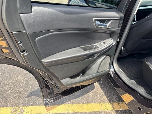 2023 Ford Edge SE