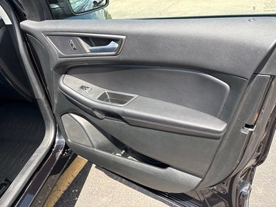 2023 Ford Edge SE