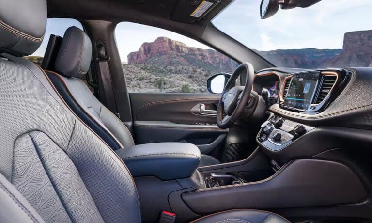 2027 Chrysler Pacifica interior front seats